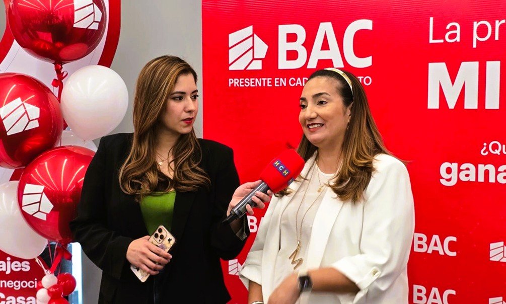 Mónica Arita, Gerente de Comunicación e Imagen Corporativa de BAC Honduras