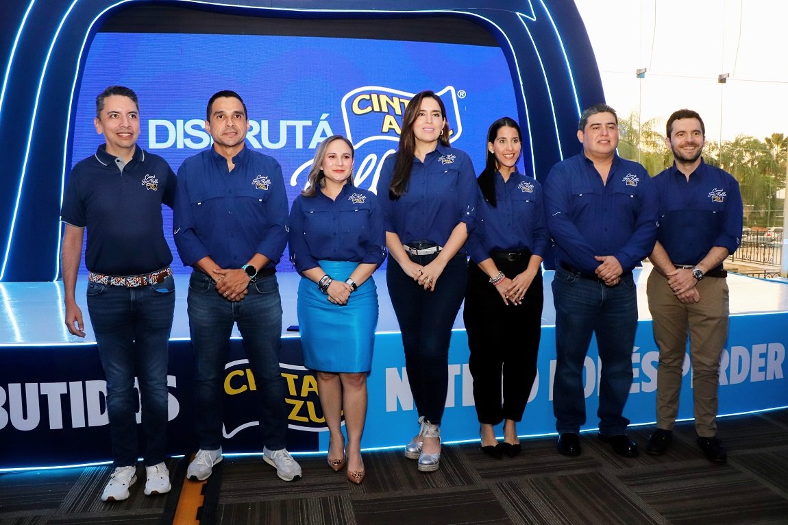 Ejecutivos de Cargill durante la presentación de la marca de embutidos Cinta Azul en Honduras, reafirmando su compromiso con la calidad y la seguridad alimentaria en la región.