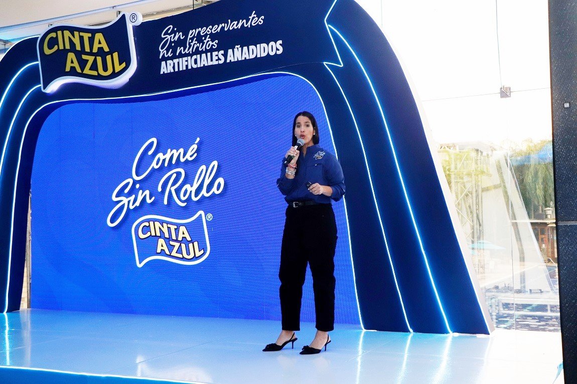 La estrategia y campaña publicitaria de la marca Cinta Azul fue presentada por Rina Ramos, gerente de marca de Cargill Food Latinoamérica.